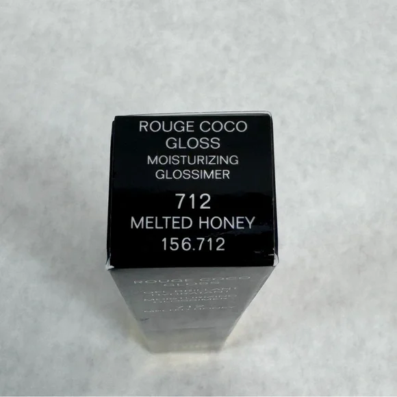 CHANEL Rouge Coco Gloss Moisturizing Glossimer - Melted Honey 712 - Picture 8 of 14